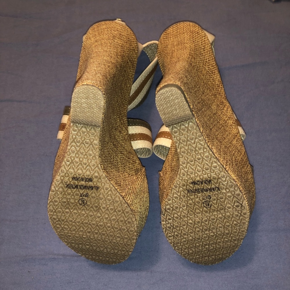 Wedges - Picture 2 of 2